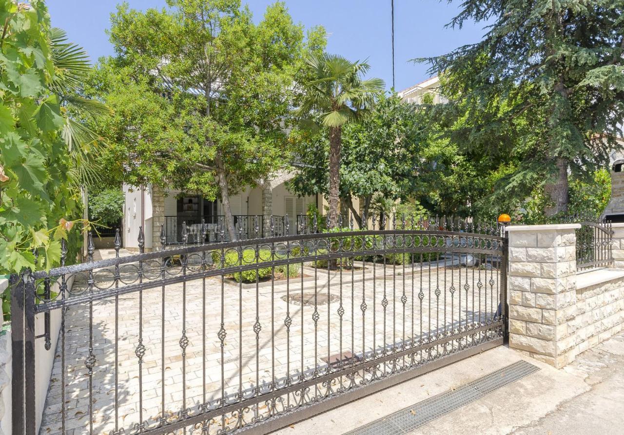 Apartments Karolina Vodice Kültér fotó