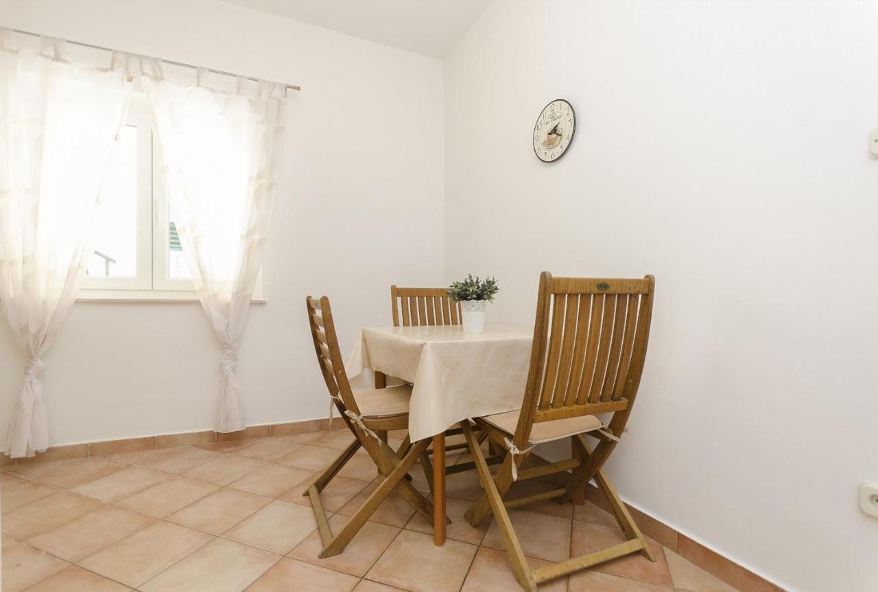 Apartments Karolina Vodice Kültér fotó