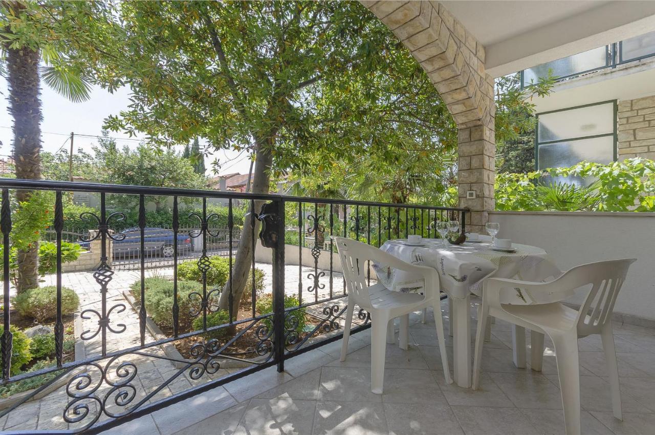 Apartments Karolina Vodice Kültér fotó