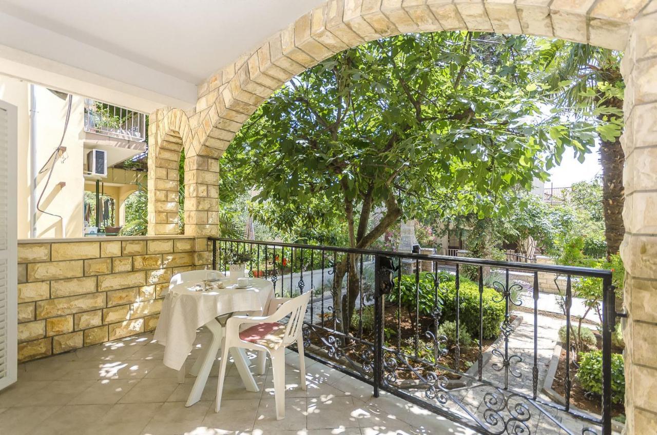 Apartments Karolina Vodice Kültér fotó